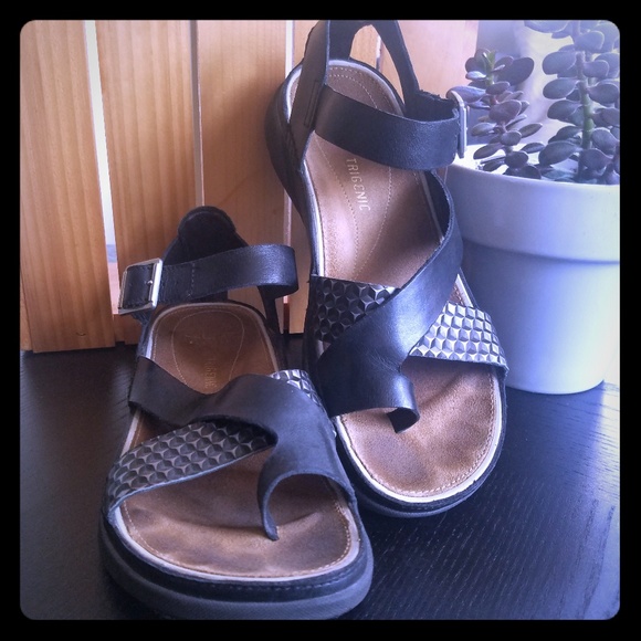 clarks artisan trigenic